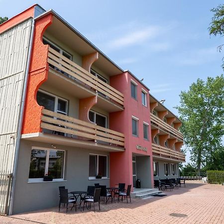 Rekreacne Stredisko Patince - Family Resort エクステリア 写真